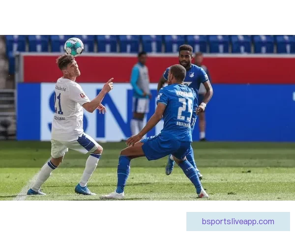 精准解析足球赛事胜负走势助力高效竞猜投注策略