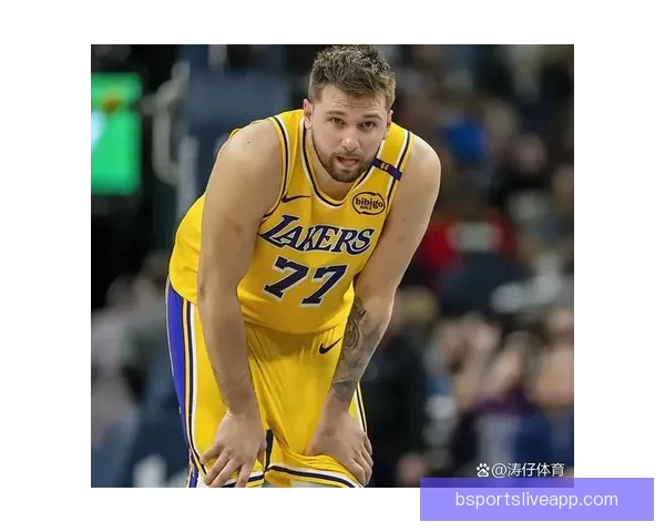 东契奇豪取32分7助攻末节低迷错失绝平球队连胜终结